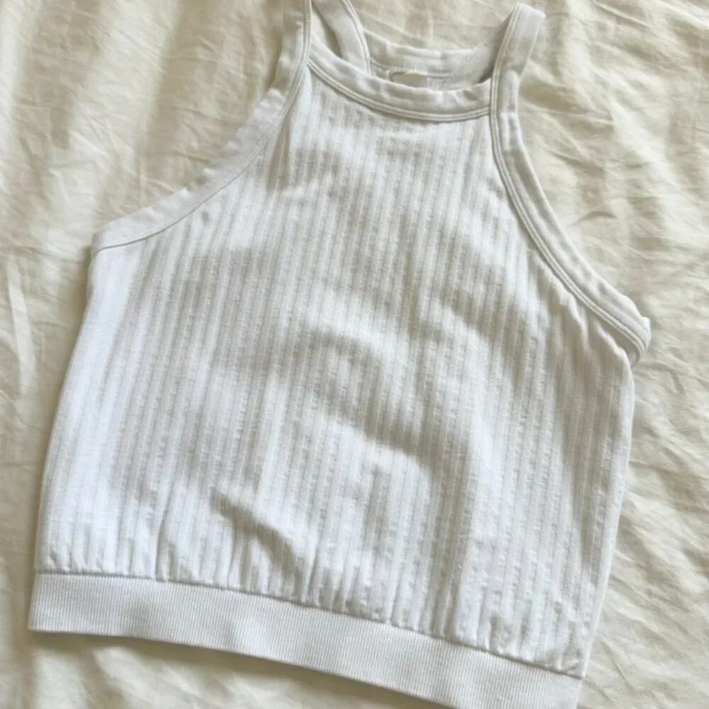 Fabletics Ribbed - White Top - Picture 4 of 7